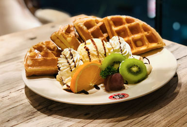 waffles con frutas