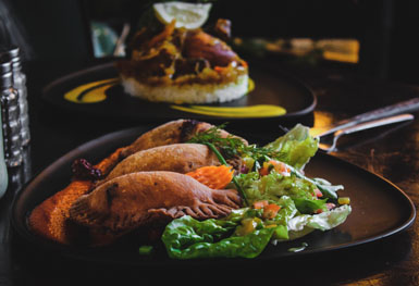 ampanadas con ensalada